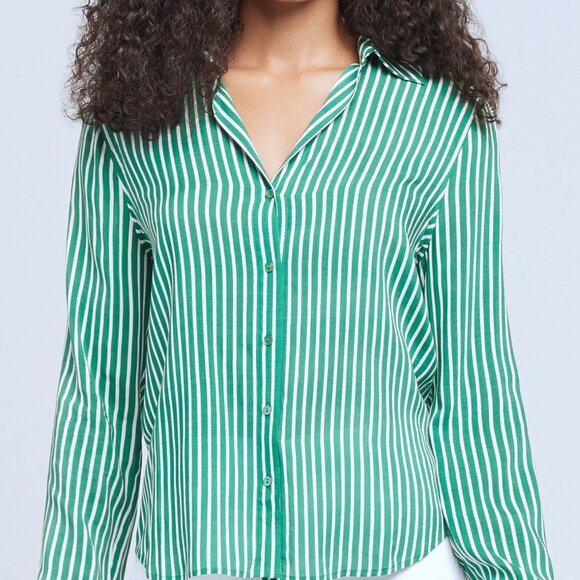 L'AGENCE Holly Blouse in Amazon Green - Picture 1 of 6